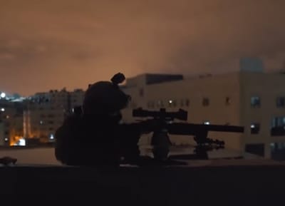 צפו: מה עובר לצלף בראש רגע לפני הירי?