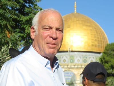 צפו: לאחר שלוש שנים- אורי אריאל חזר להר הבית