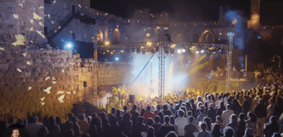 קולולם היסטורי: יהודים, ערבים ונוצרים שרים יחד
