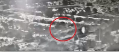 תיעוד: מחבלים משליכים עשרות בקבוקי תבערה