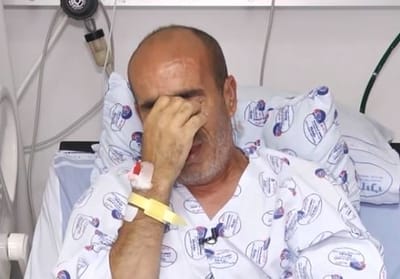 צפו: תושב שדרות שניצל מתפרק בשידור חי