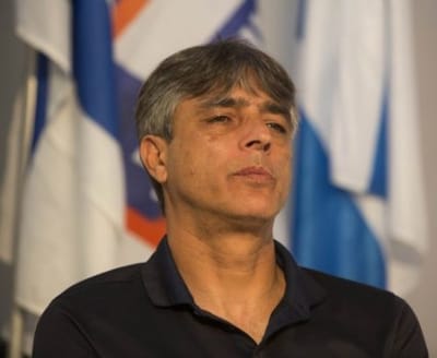 כדורגלן העבר אלי אוחנה חוזר לפוליטיקה