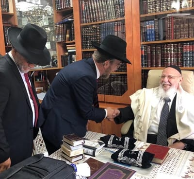 אלעד: ש"ס מריצה מועמד ליטאי נגד ראש העיר החסידי