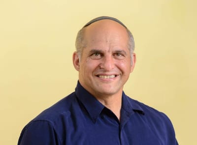 אליהו ליבמן חושף: בקבוקי התבערה נזרקו על הבן שלי