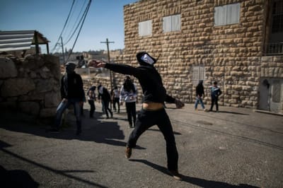ניצל בנס: פלסטינים ניסו לרצוח את שופט העליון באמצעות פטישים