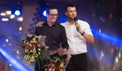 ארז טל או אסי עזר: מי ינחה את אירוויזיון 2019?