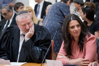 שקד נגד מנדלבליט: "זילבר לא תופיע בכנסת"
