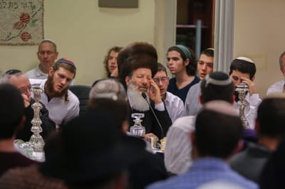 מרהיב: תיעוד מהטיש של האדמו"ר הציוני