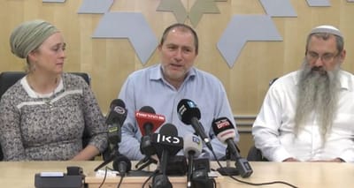 "שירה פקחה עין ודמעה; אמרנו לה שהיא ילדת נס"