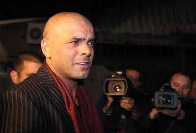 "רדו ממנו, הוא לא פשע": תומך מפתיע באייל גולן