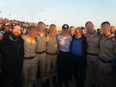 כבוד: הנווט האתיופי הסרוג קיבל את הכנפיים