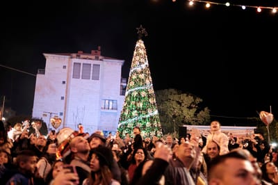 יד לאחים: סממנים נוצריים זולגים למרחב הציבורי