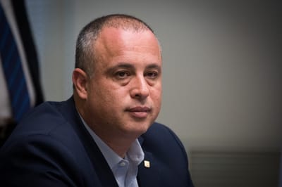 רפואה שלמה: ח"כ חיליק בר פונה לבית החולים