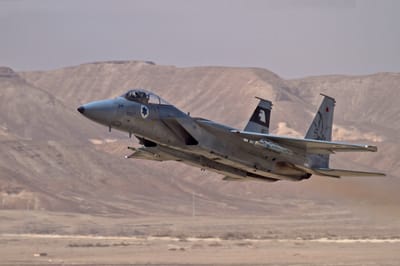 מטוס F-15 כמעט התרסק בנחיתת חירום