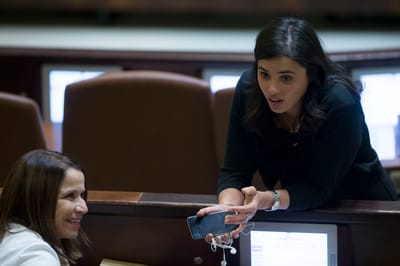 יחימוביץ' רוצה להיות שרת המשפטים; מה שקד הגיבה?