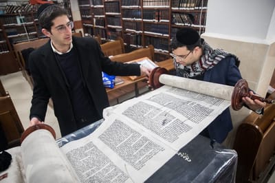 "המומים ומזועזעים": צרפת מגיבה לחילול בית הכנסת