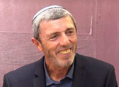 הרב רפי פרץ נגד כחול-לבן: "יפנו 150 אלף יהודים"