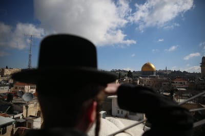 עיר עוטפת אור: גלריית פאר מהעיר העתיקה בירושלים