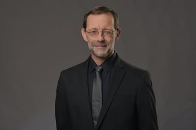 פייגלין: "זהות מפלגת שלטון, אני לא פורש"