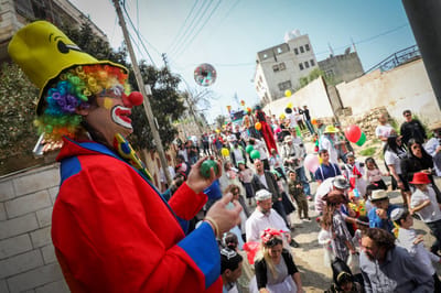 האנשים שמתחפשים כל השנה: סרוגים בפרויקט מיוחד