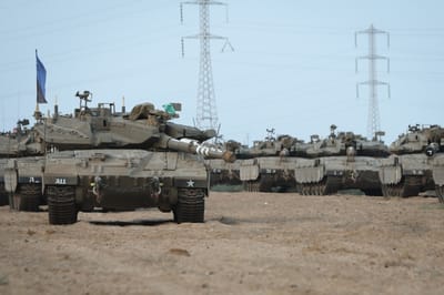 צה"ל נערך לתגובה, צירים סמוכים לגדר הרצועה נחסמו