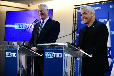 סקר: גנץ- לפיד מנצחים את נתניהו; ליברמן בחוץ