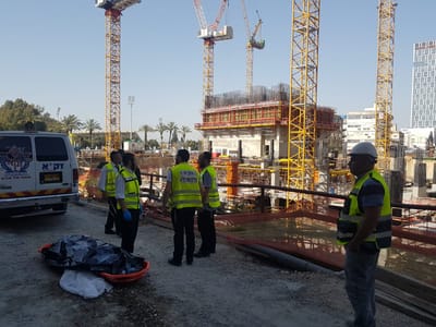 מכת מדינה: תוך שעה- שני פועלים נהרגו באתרי בניה