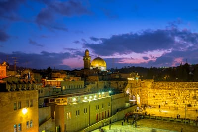 שבועות בירושלים: סעודות, סיורים והרצאות – תתכוננו