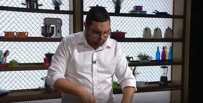 צפו: הפייטן שהלהיב את 'מאסטר שף'