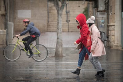 מזג האוויר המשוגע נמשך: הגשם קופץ לביקור