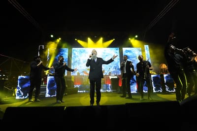 הר הזיתים התמלא אורה במופע של אברהם פריד