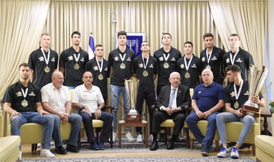 אלופי אירופה אצל הנשיא: "כמה גאווה הבאתם לנו"