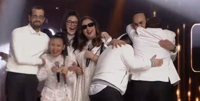 מרגש: שלוה מקבלת פרגון מפתיע מהכוכב הבינלאומי