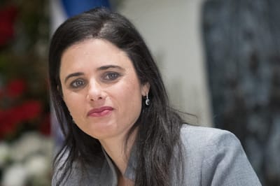 "הייתי חרשנית": איילת שקד חוזרת לבית הספר