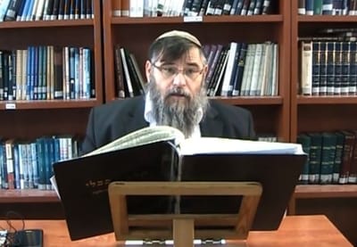 הרב שנוולד: קשה לי להאמין שהרב טאו מודע לקמפיין