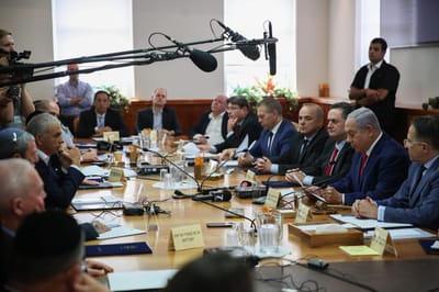 פה אחד: חוק המצלמות עבר בממשלה