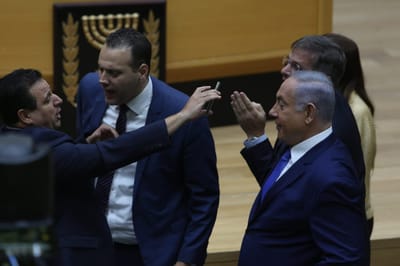 כמעט מכות במליאה: איימן עודה מול חברי הליכוד. צפו
