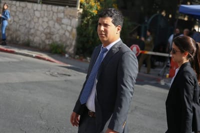 עמית חדד, מנהל את השימוע (צילום חיים גולדברג)