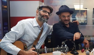 לייב בסרוגים: יוני גנוט ואילן דמרי בביצוע מיוחד לכיפור