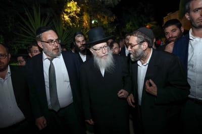 ליצמן וגפני נגד גנץ: "הוכיח כי הוא חסר עמוד שדרה"