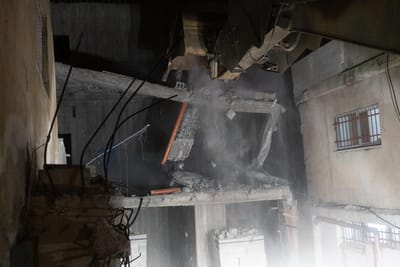 צפו: נהרס ביתו של המחבל שרצח את לוחם צה"ל
