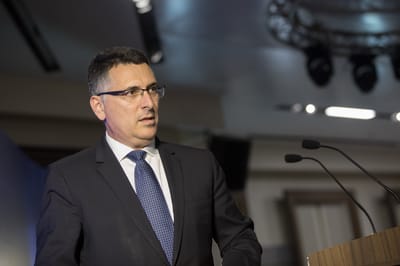 התכנית שתסבך את גדעון סער עם החרדים