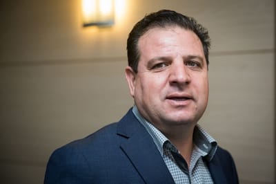 עודה רומז: ננשום אנחת רווחה ביום שיילך נתניהו