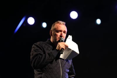 הקומיקאי שנחקר בפרשת שחיתות- שלום אסייג