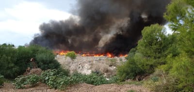 שריפה ביישוב שלומי: החל פינוי בתי התושבים