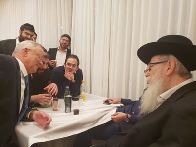 בלי לפיד: פגישת גנץ ליצמן בליל פיזור הכנסת