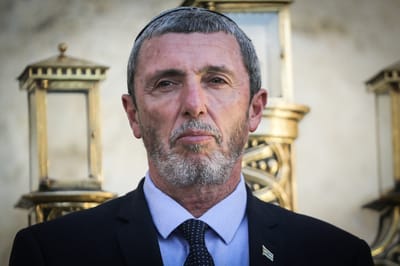 מה זה חג החגים?! שר החינוך נגד החנוכריסמס