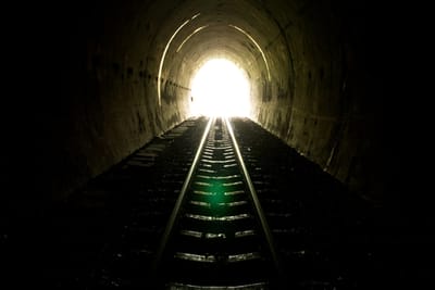מתוך החושך מתברר האור באופן שלם ויציב יותר