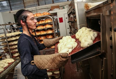 בדיקת סרוגים: הקייטרינג שאכלתם בשבת לא כשר