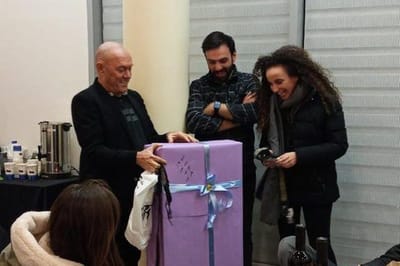 מרגש: המתנה שקיבלה יובל דיין משלומי שבת. צפו
